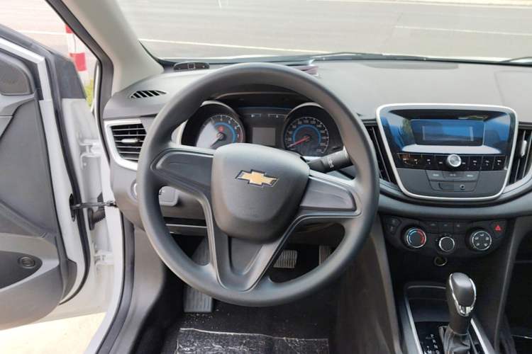 Used Chevrolet Cavalier 2019 320 Automatic Enjoyment with Sunroof Steering Wheel