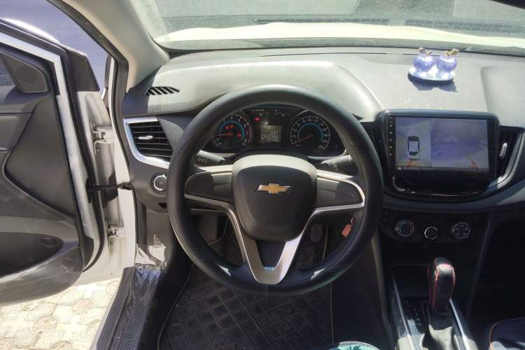 Used Chevrolet Cavalier 2019 320 Automatic Enjoyment with Sunroof Steering Wheel