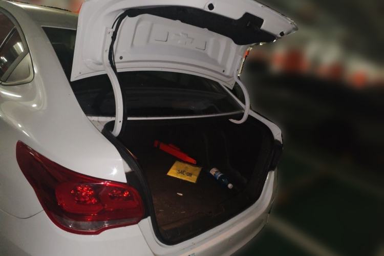 Used Chevrolet Cavalier 2019 320 Automatic Xinyue Edition Trunk