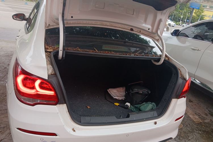 Used Chevrolet Cavalier 2019 320 Automatic Xinyue Edition Trunk