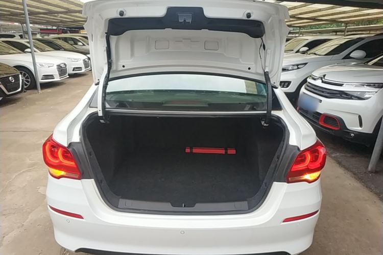 Used Chevrolet Cavalier 2019 320 Automatic Xinyue Edition Trunk