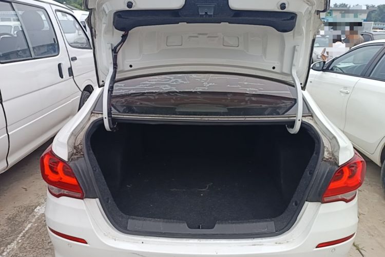 Used Chevrolet Cavalier 2019 320 Automatic Xinyue Edition Trunk