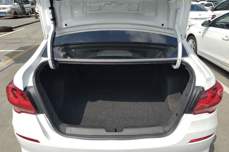 Used Chevrolet Cavalier 2019 325T Dual-Clutch Xinyue Edition Trunk