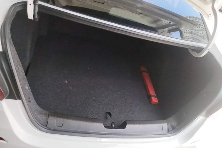 Used Chevrolet Cavalier 2019 320 Automatic Enjoyment with Sunroof Trunk