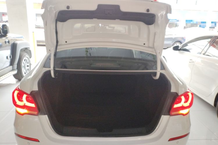 Used Chevrolet Cavalier 2019 320 Automatic Xinyue Edition Trunk