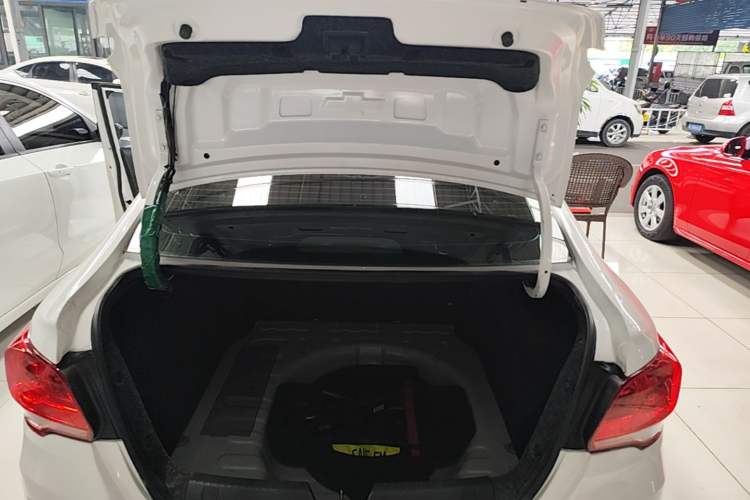 Used Chevrolet Cavalier 2019 320 Automatic Enjoyment with Sunroof Trunk