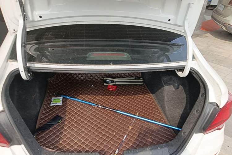 Used Chevrolet Cavalier 2019 320 Automatic Enjoyment with Sunroof Trunk