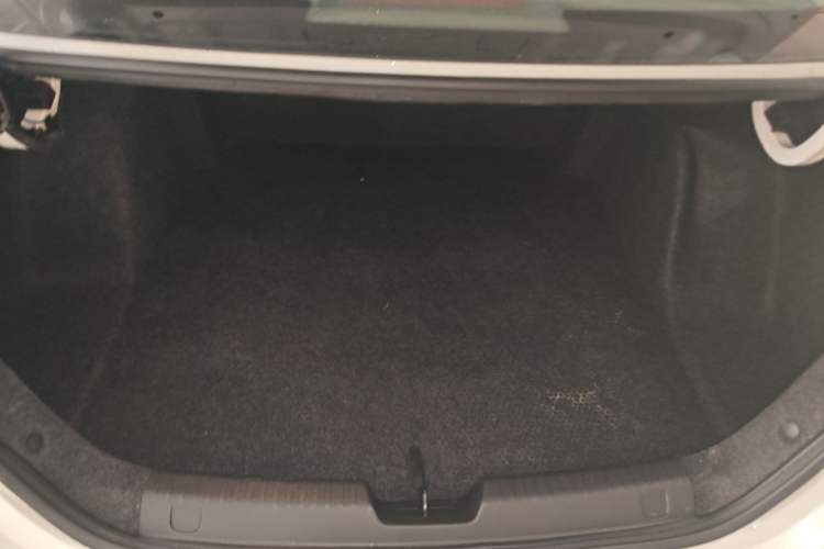 Used Chevrolet Cavalier 2019 320 Automatic Enjoyment with Sunroof Trunk