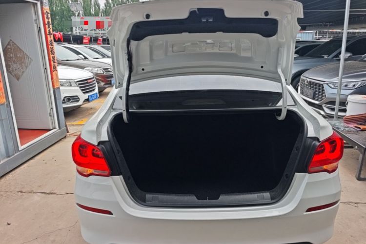 Used Chevrolet Cavalier 2019 320 Automatic Enjoyment with Sunroof Trunk