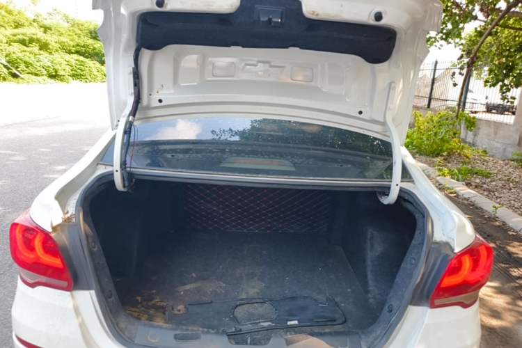 Used Chevrolet Cavalier 2019 320 Automatic Enjoyment with Sunroof Trunk