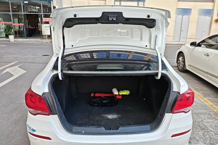 Used Chevrolet Cavalier 2019 320 Automatic Xinyue Edition Trunk