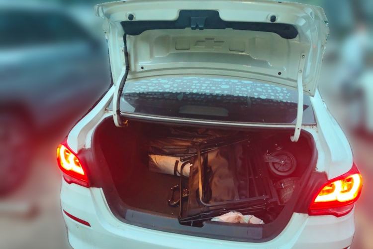 Used Chevrolet Cavalier 2019 320 Automatic Xinyue Edition Trunk