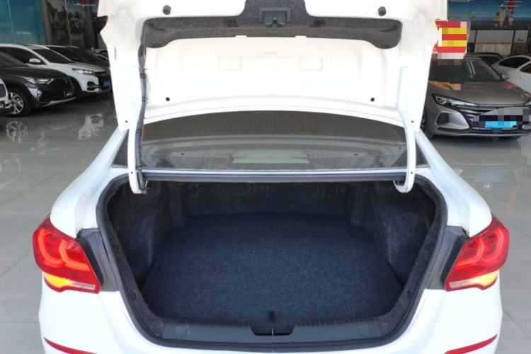 Used Chevrolet Cavalier 2019 320 Automatic Enjoyment with Sunroof Trunk