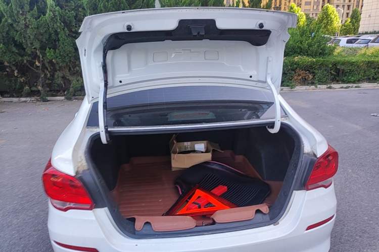 Used Chevrolet Cavalier 2019 320 Automatic Enjoyment with Sunroof Trunk