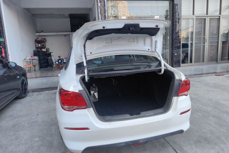 Used Chevrolet Cavalier 2019 320 Automatic Enjoyment with Sunroof Trunk