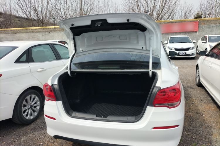 Used Chevrolet Cavalier 2019 320 Automatic Enjoyment with Sunroof Trunk