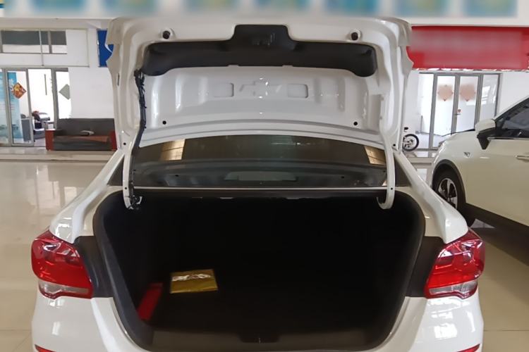 Used Chevrolet Cavalier 2019 320 Automatic Enjoyment with Sunroof Trunk