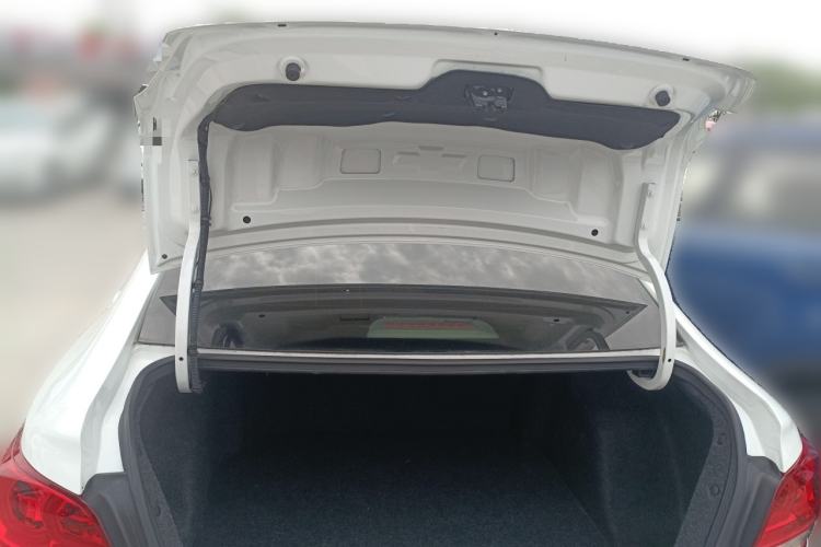 Used Chevrolet Cavalier 2019 320 Automatic Enjoyment with Sunroof Trunk