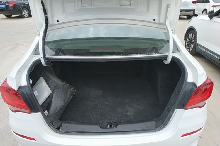 Used Chevrolet Cavalier 2019 320 Automatic Enjoyment with Sunroof Trunk