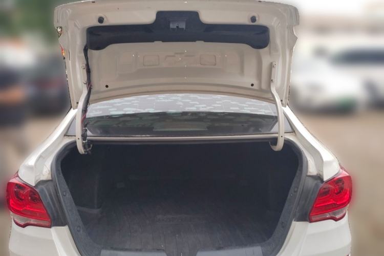 Used Chevrolet Cavalier 2019 320 Automatic Xinyue Edition Trunk