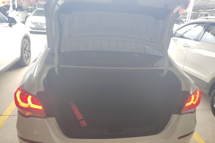 Used Chevrolet Cavalier 2019 320 Automatic Xinyue Edition Trunk