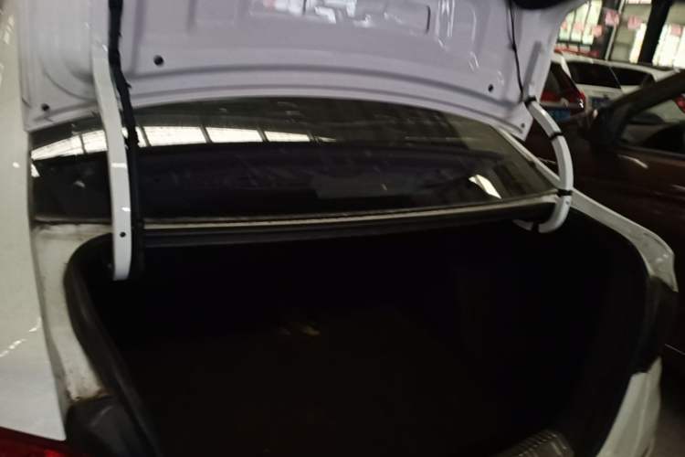 Used Chevrolet Cavalier 2019 320 Automatic Enjoyment with Sunroof Trunk