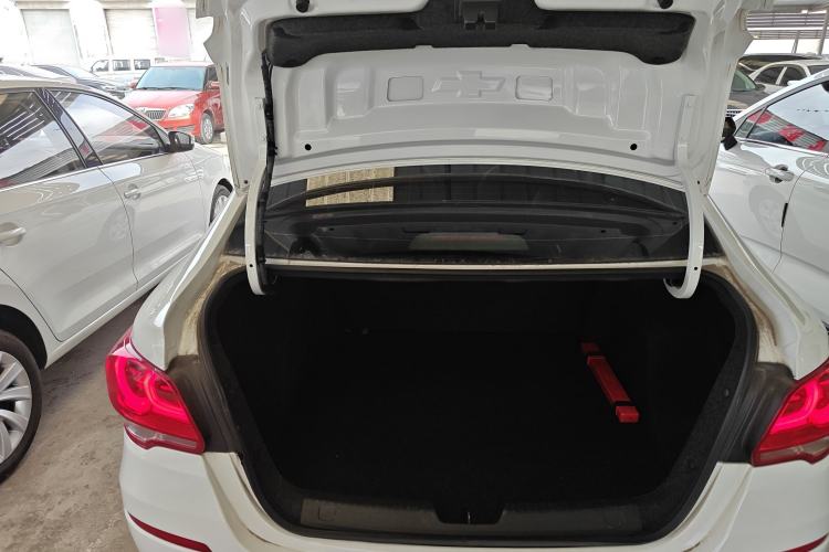 Used Chevrolet Cavalier 2019 320 Automatic Enjoyment with Sunroof Trunk