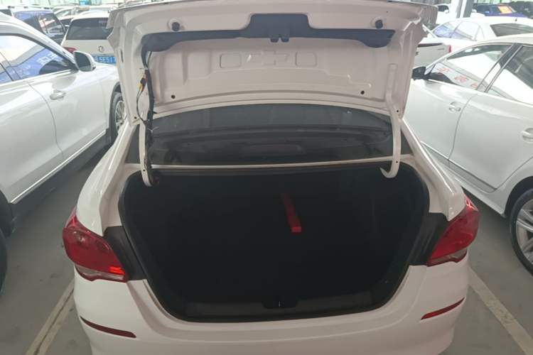 Used Chevrolet Cavalier 2019 320 Automatic Enjoyment with Sunroof Trunk