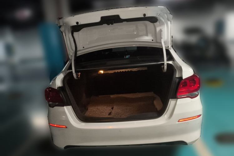 Used Chevrolet Cavalier 2019 320 Automatic Xinyue Edition Trunk