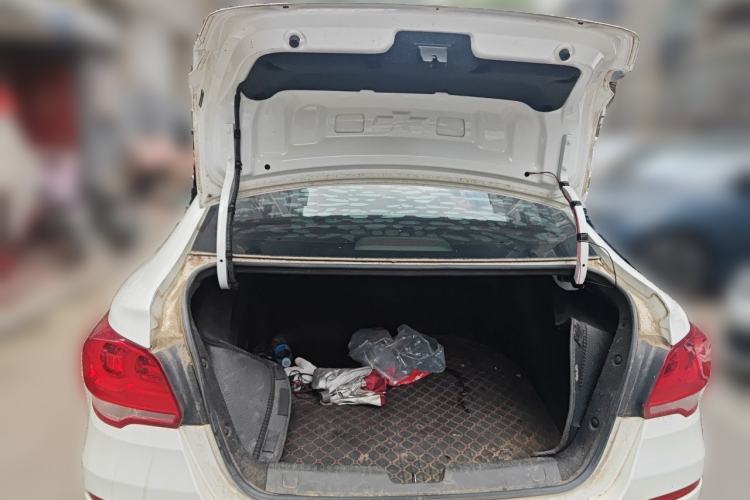 Used Chevrolet Cavalier 2019 320 Manual Enjoyment Edition Trunk