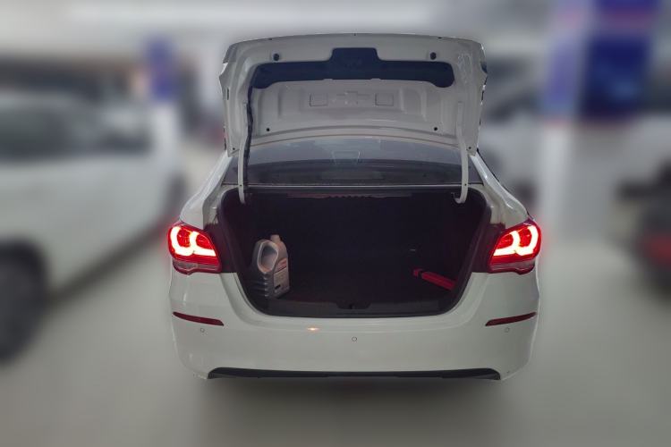 Used Chevrolet Cavalier 2019 320 Automatic Xinyue Edition Trunk