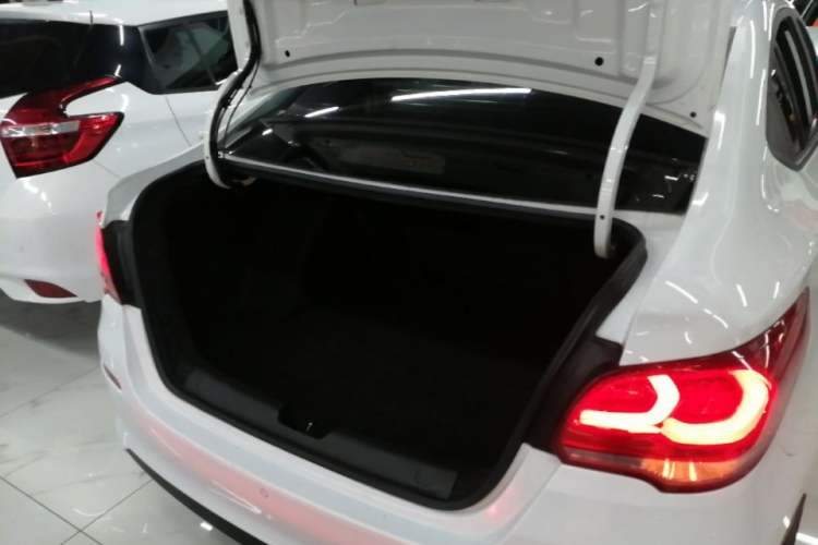 Used Chevrolet Cavalier 2019 320 Automatic Xinyue Edition Trunk