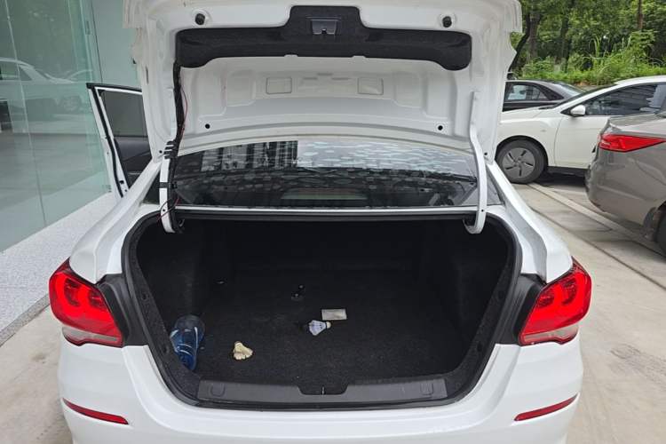Used Chevrolet Cavalier 2019 320 Automatic Enjoyment with Sunroof Trunk