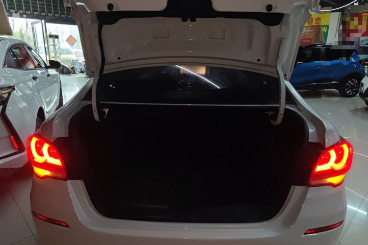 Used Chevrolet Cavalier 2019 320 Automatic Enjoyment with Sunroof Trunk