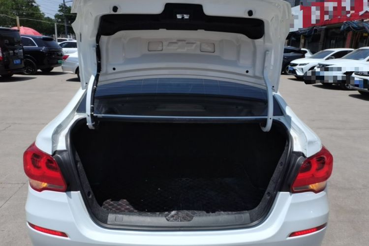 Used Chevrolet Cavalier 2019 320 Automatic Enjoyment with Sunroof Trunk