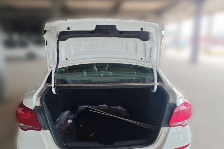 Used Chevrolet Cavalier 2019 320 Automatic Xinyue Edition Trunk