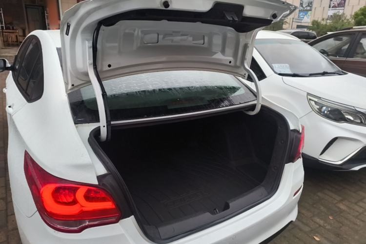 Used Chevrolet Cavalier 2019 320 Automatic Xinyue Edition Trunk