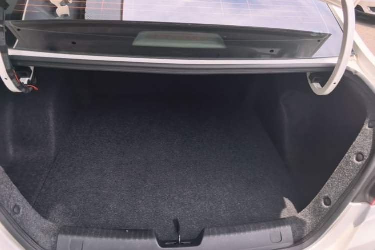 Used Chevrolet Cavalier 2019 320 Automatic Enjoyment with Sunroof Trunk