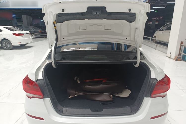 Used Chevrolet Cavalier 2019 320 Automatic Enjoyment with Sunroof Trunk