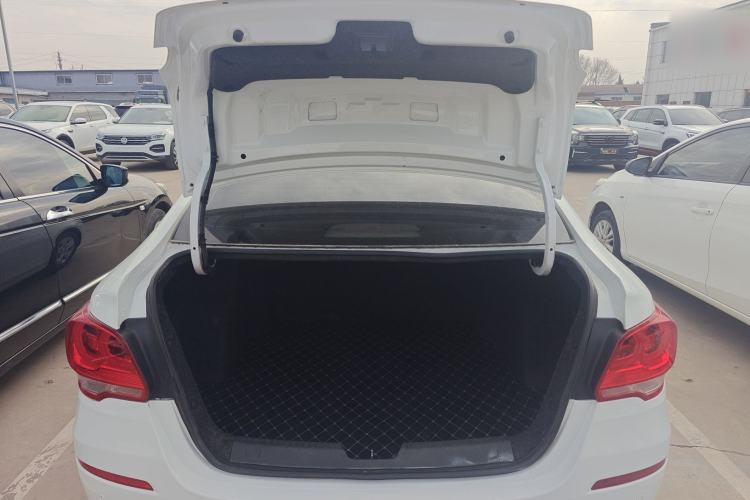 Used Chevrolet Cavalier 2019 320 Automatic Enjoyment with Sunroof Trunk