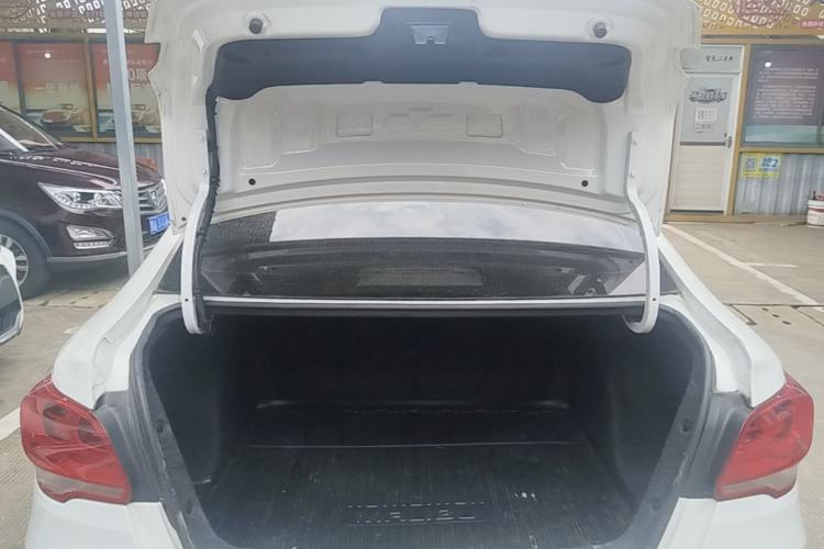 Used Chevrolet Cavalier 2019 320 Automatic Enjoyment with Sunroof Trunk