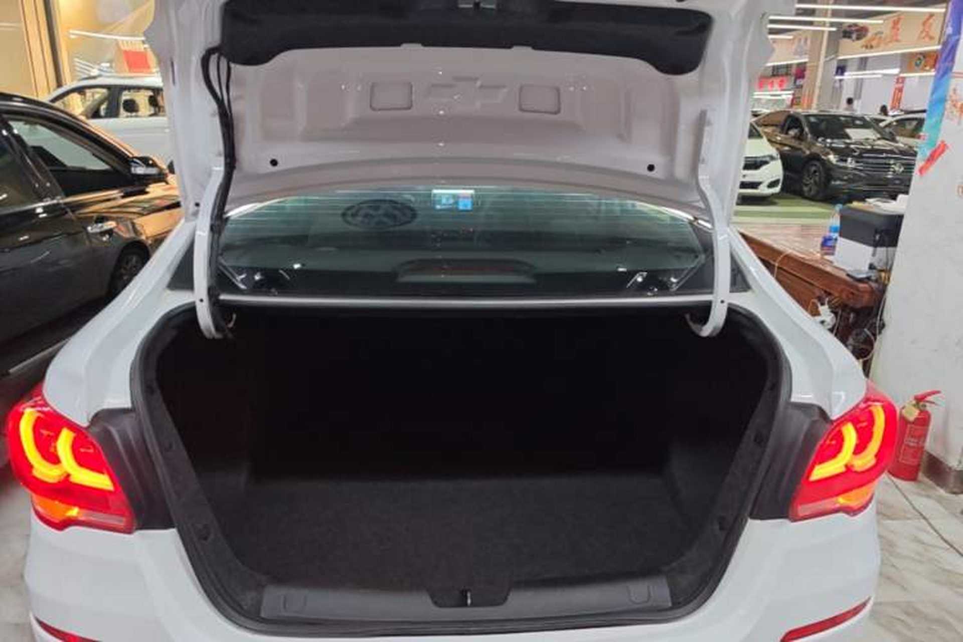 Used Chevrolet Cavalier 2019 320 Automatic Enjoyment with Sunroof Trunk