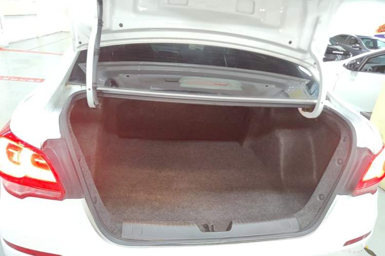 Used Chevrolet Cavalier 2019 320 Automatic Enjoyment Edition Trunk