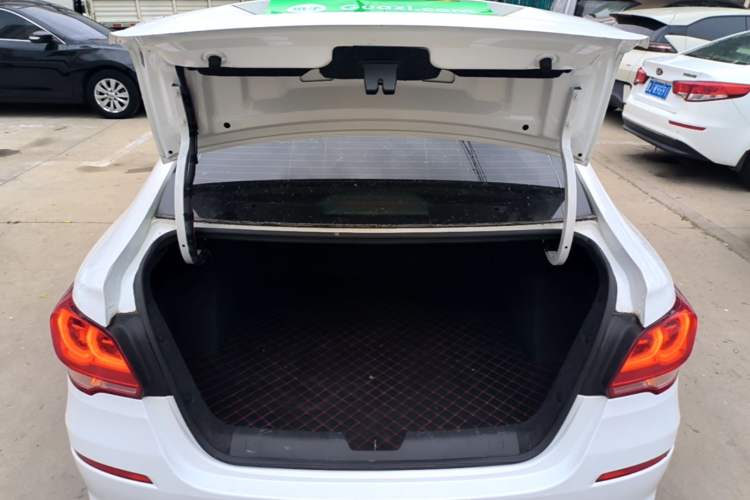 Used Chevrolet Cavalier 2019 320 Automatic Enjoyment with Sunroof Trunk