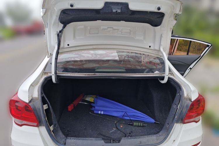 Used Chevrolet Cavalier 2019 320 Automatic Xinyue Edition Trunk