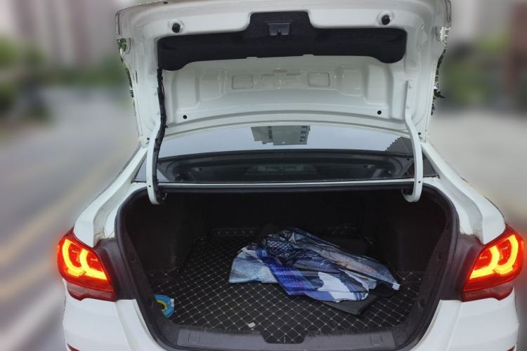 Used Chevrolet Cavalier 2019 320 Automatic Enjoyment with Sunroof Trunk
