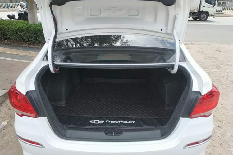 Used Chevrolet Cavalier 2019 320 Automatic Enjoyment with Sunroof Trunk