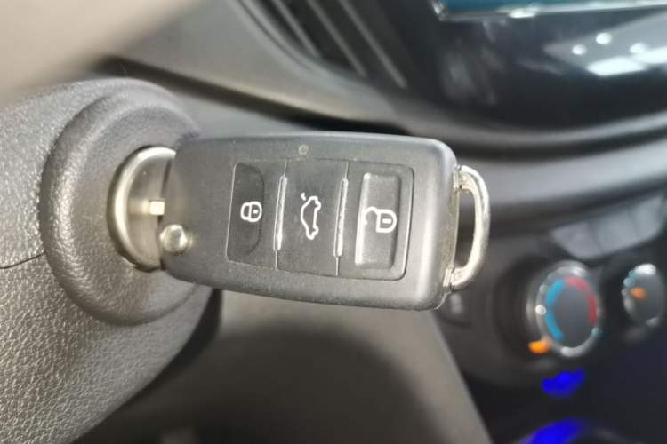 Used Chevrolet Cavalier 2019 320 Automatic Enjoyment with Sunroof Vehicle Key