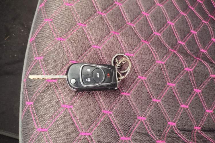 Used Chevrolet Cavalier 2019 320 Automatic Enjoyment with Sunroof Vehicle Key