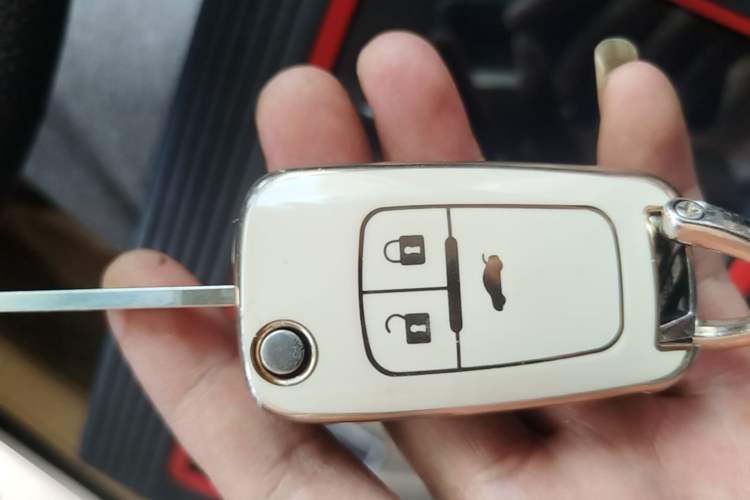 Used Chevrolet Cavalier 2019 320 Automatic Enjoyment with Sunroof Vehicle Key